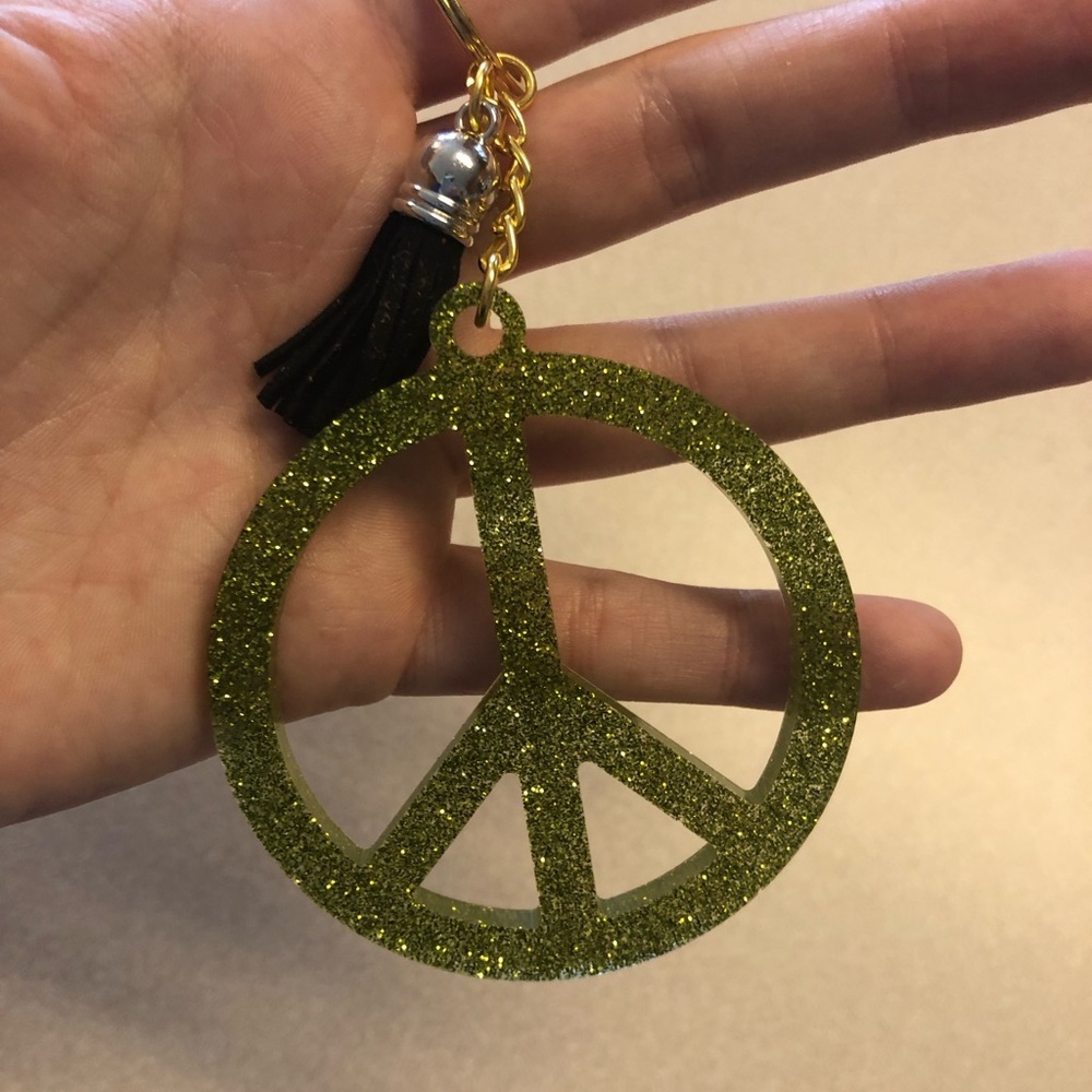 Handmade Peace Sign Keychain - Picture 3 of 6